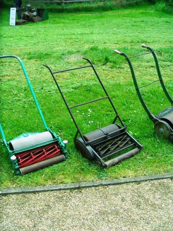 Bowling Green 4 The Old Lawnmower Club