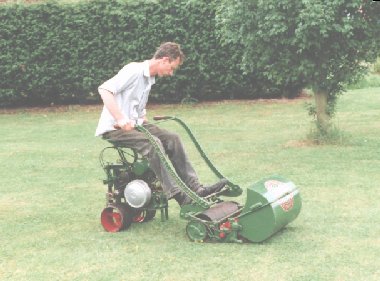 The MP Mower Pusher was designed for use with medium sized hand mowers. It was often used with the Ransomes Patent Chain Automaton.